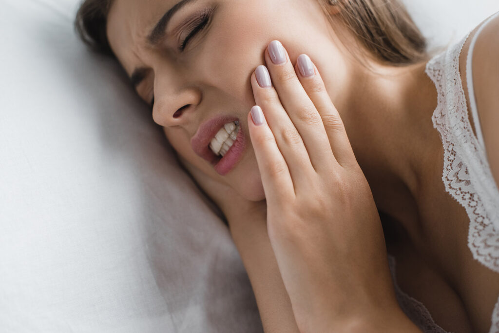 clenching teeth at night