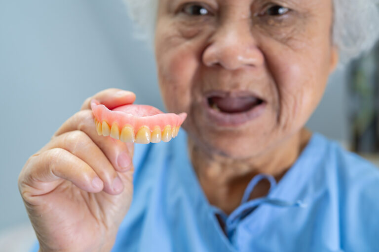 dental implants vs dentures